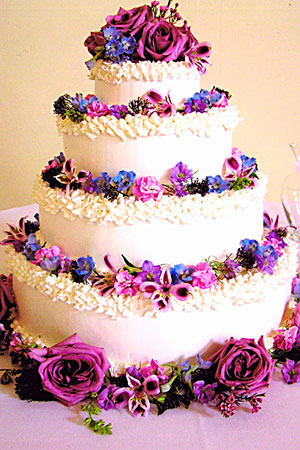 Bolos com vários tipos de flores bolo-de-casamento-flores